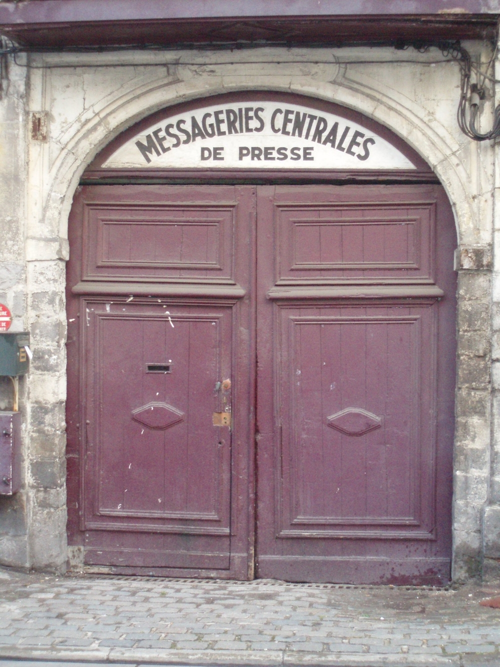 Notre histoire 1958 entrée du dépositaire de presse